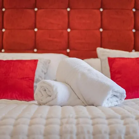 Apartment 3 Old Mews