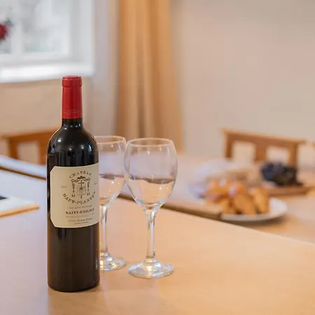 Apartment 3 Old Mews *